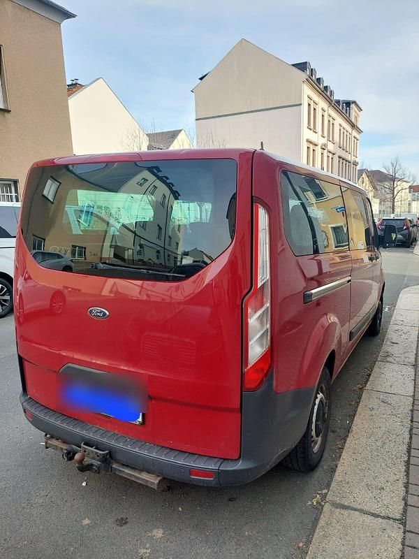 Gebraucht Ford Transit Custom 179 PS (131 kW) 2017 Rot Van / Kleinbus