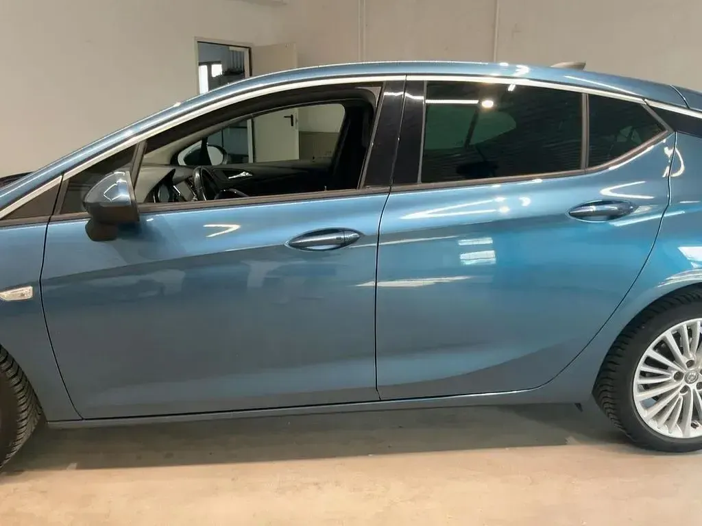 Gebraucht Opel Astra Innovation 136 PS (100 kW) 2016 Blau Limousine