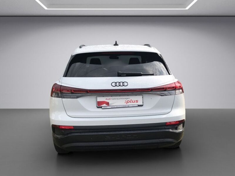 Gebraucht Audi e-tron 210 kW (286 PS) 2024 Weiss / gletscherweiss (metallic) SUV