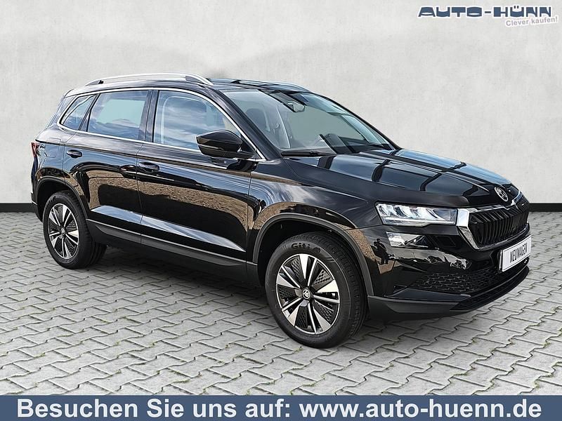 Neu Skoda Karoq Drive 150 PS (110 kW) 2025 Schwarzmagic perleffekt schwarzmagic perleffekt SUV