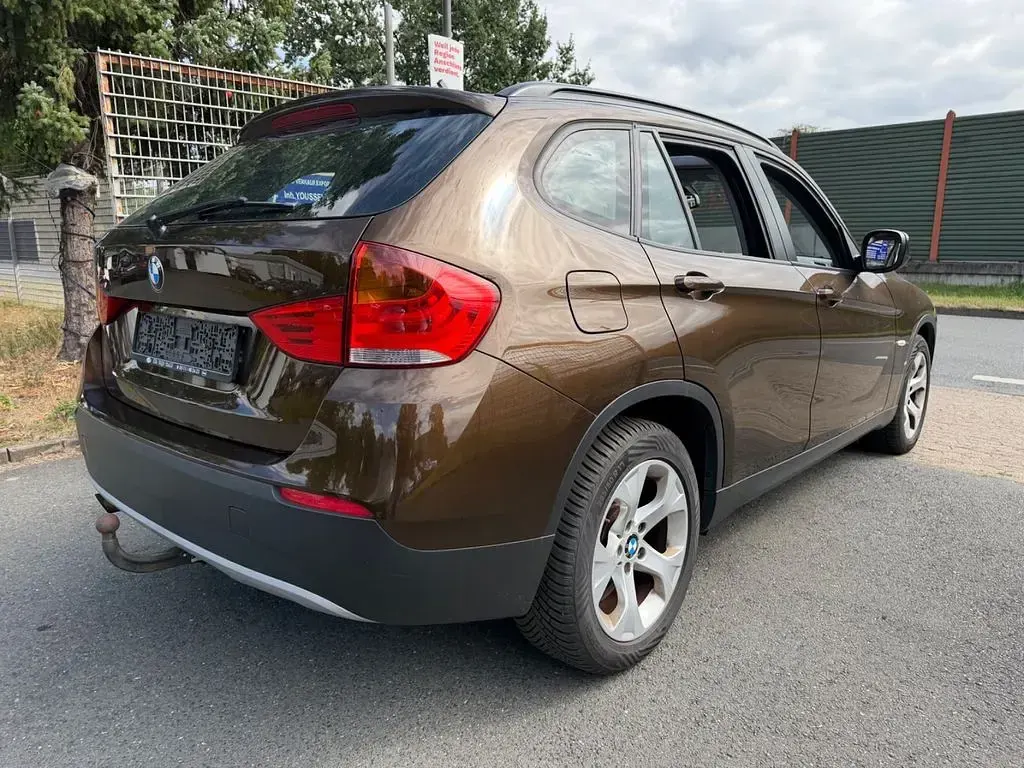 Gebraucht BMW X1 Sport Line 177 PS (130 kW) 2010 Braun SUV