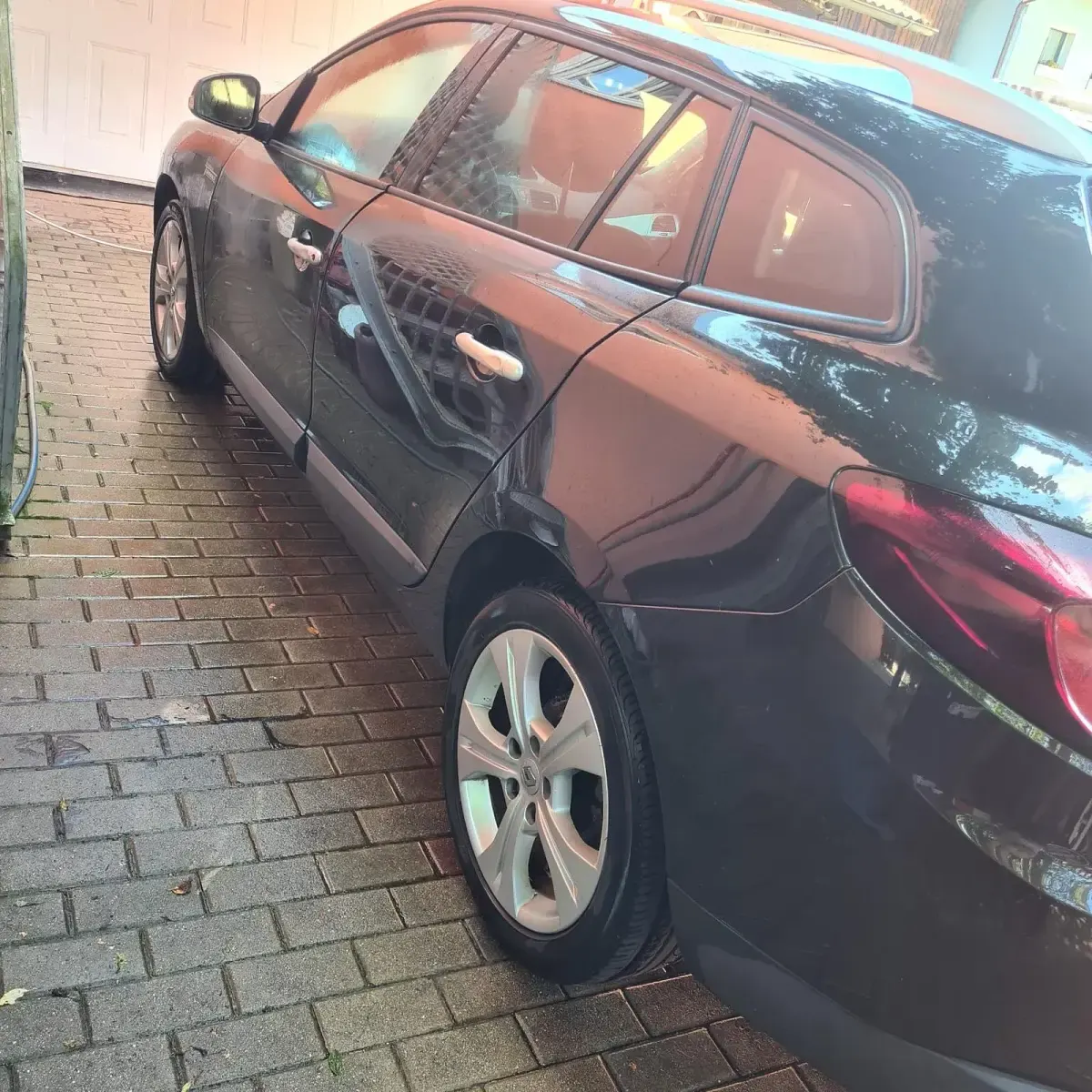 Gebraucht Renault Mégane GrandTour 110 PS (80 kW) 2010 Schwarz Kombi