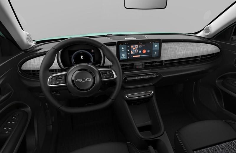 Neu Fiat 600 145 PS (106 kW) 2025 Mare grün metallic SUV