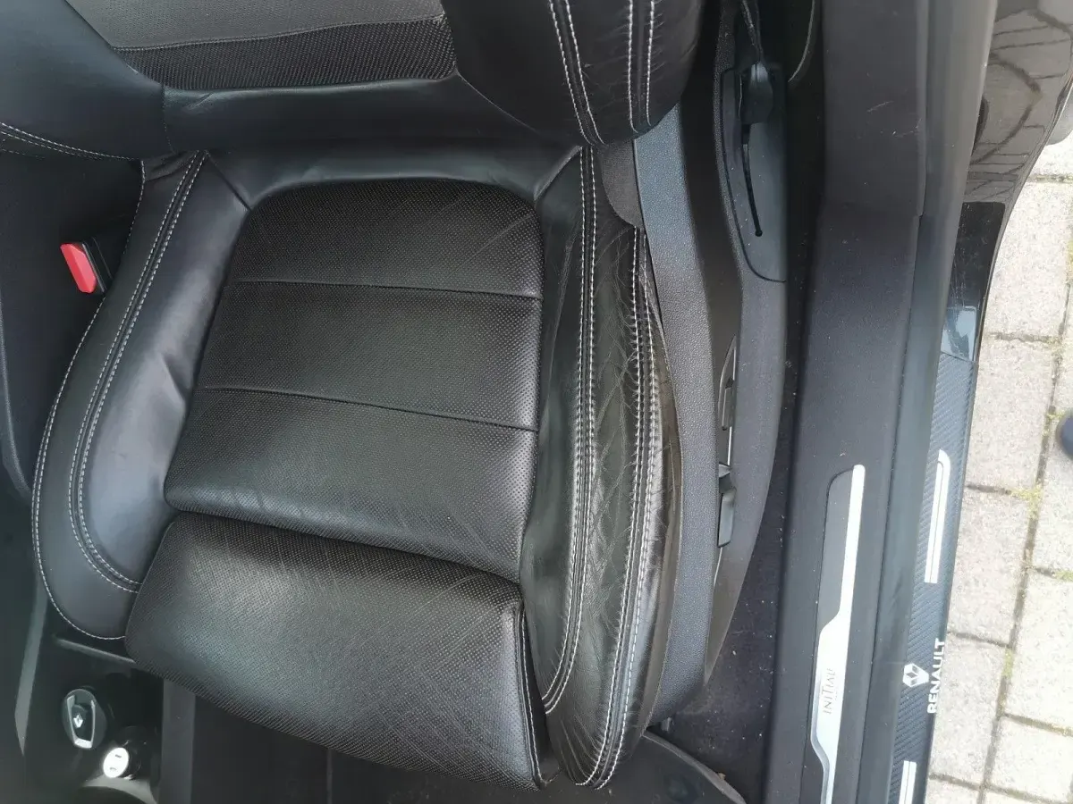 Gebraucht Renault Espace Initiale Paris 160 PS (117 kW) 2016 Schwarz Van / Kleinbus