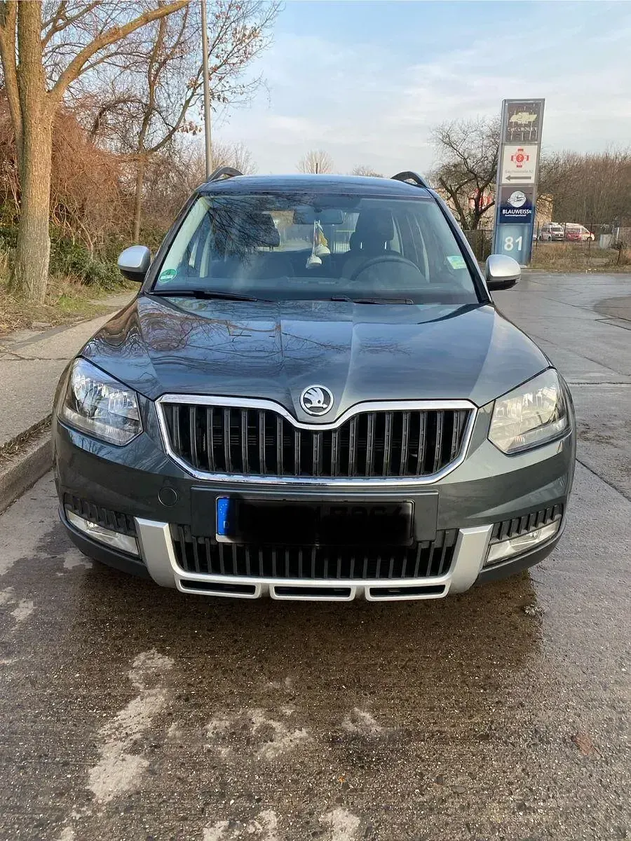 Occasion Skoda Yeti Active 110 ch (80 kW) 2015 Gris SUV