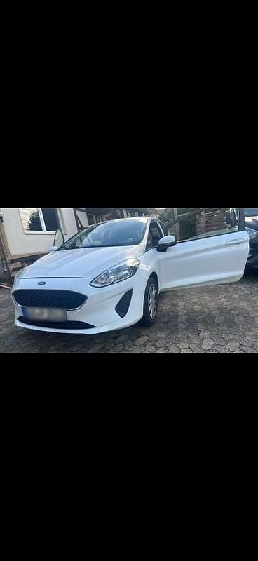 Gebraucht Ford Fiesta 71 PS (52 kW) 2018 Weiß Kleinwagen