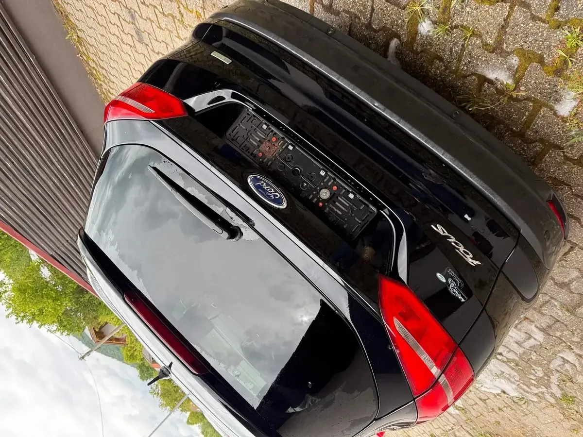 Usata Ford Focus 125 CV (91 kW) 2016 Nero Station wagon
