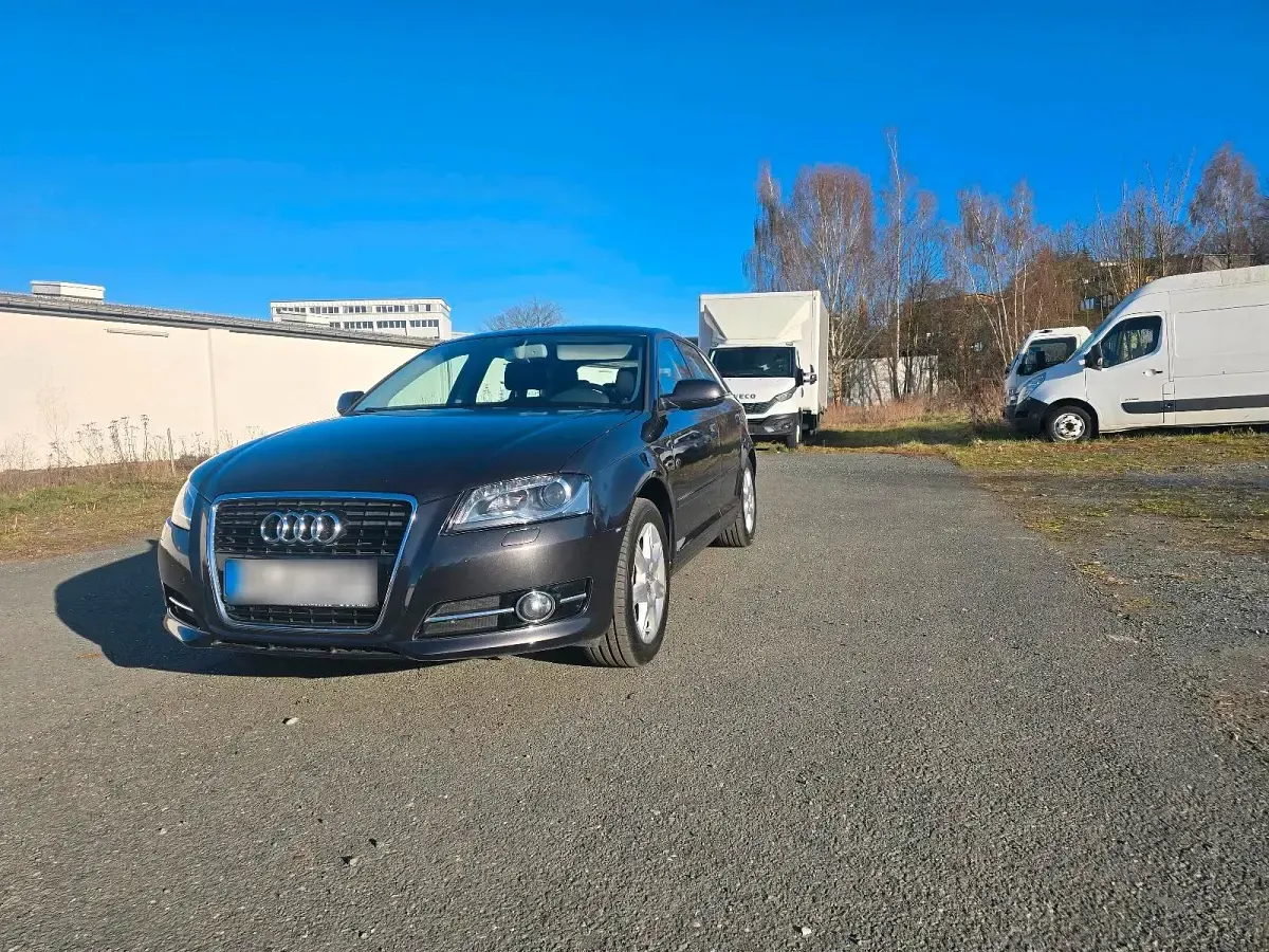 Gebraucht Audi A3 125 PS (91 kW) 2012 Grau Kleinwagen