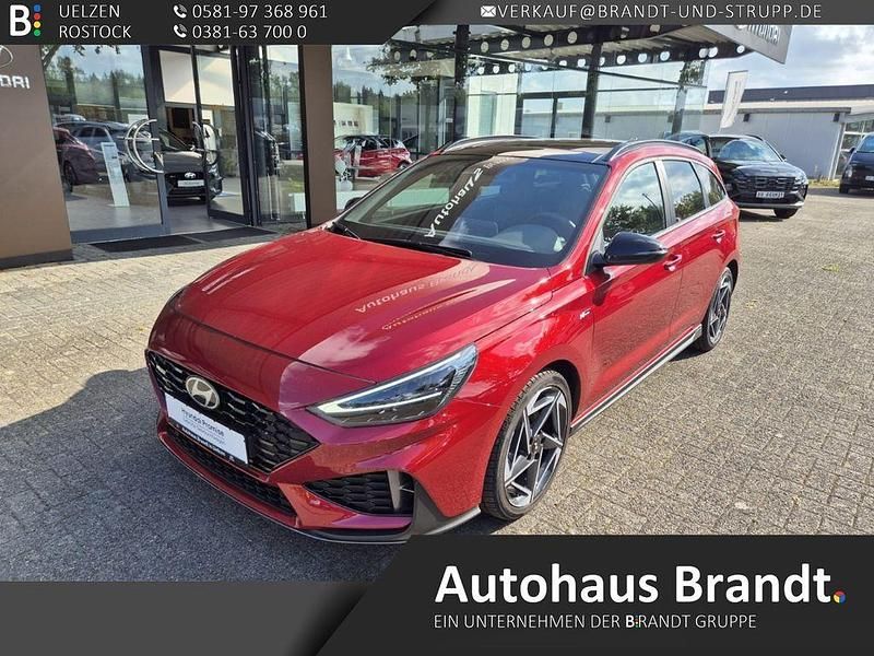 Rot Gebraucht 2025 Hyundai i30 N Line Limousine | 24.990 € (Fairer Preis) - Bild 1/4