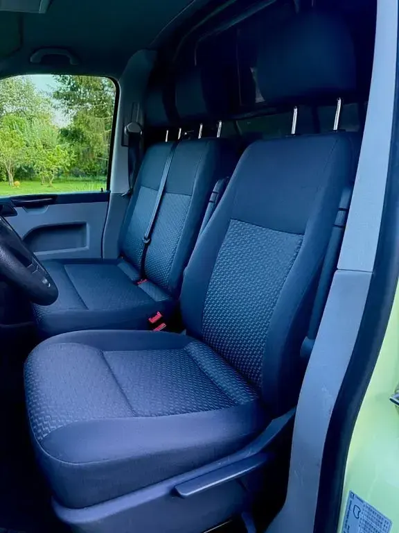 Gebraucht VW Transporter 179 PS (131 kW) 2015 Grün Van
