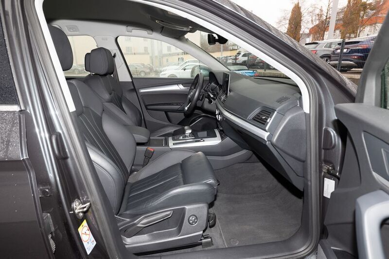 Gebraucht Audi Q5 Advanced Plus 204 PS (150 kW) 2021 Manhattangrau metallic SUV