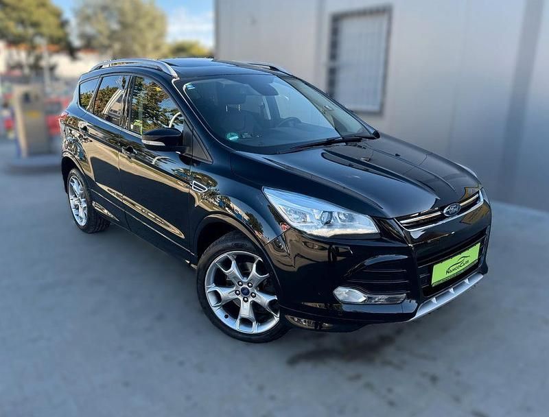 Gebraucht Ford Kuga Individual 182 PS (133 kW) 2016 Schwarz SUV