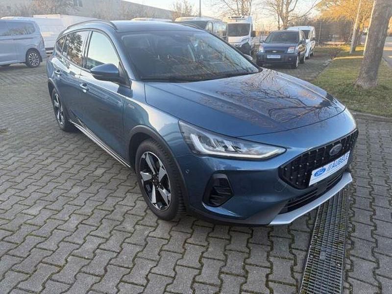 Gebraucht Ford Focus Active X 116 PS (85 kW) 2025 Blau Limousine