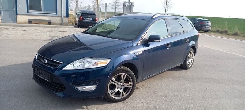 Blau Gebraucht 2012 Ford Mondeo Kombi | 2.750 € (Guter Preis) - Bild 1/4