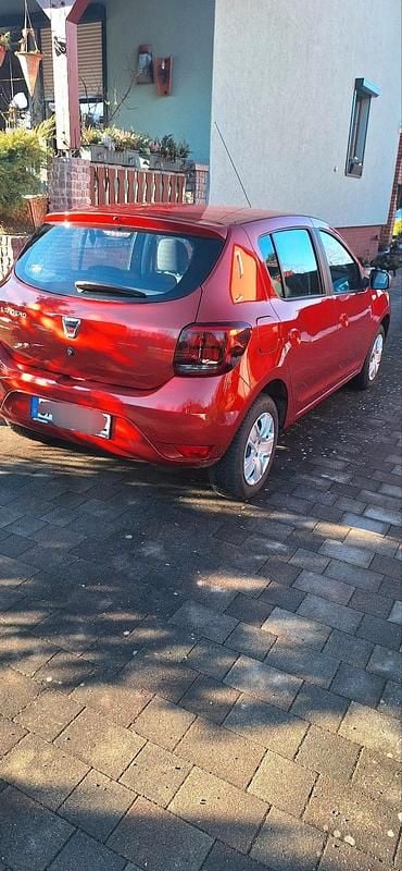 Gebraucht Dacia Sandero 73 PS (53 kW) 2018 Rot Kleinwagen