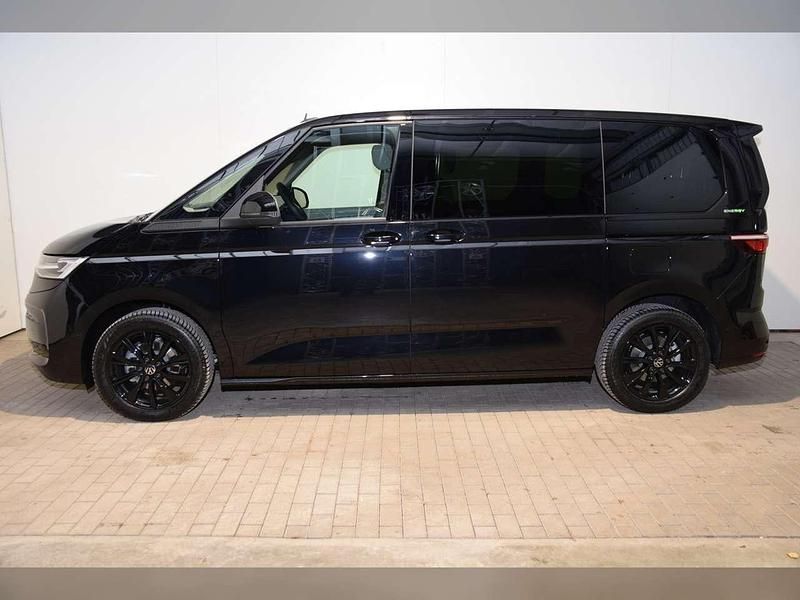 Gebraucht VW Multivan 150 PS (110 kW) 2026 Deep black perleffekt Van