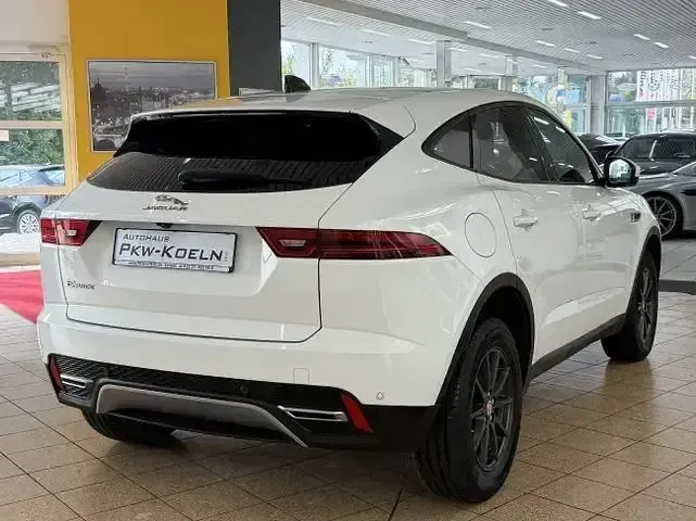 Gebraucht Jaguar E-Pace 160 PS (117 kW) 2021 Fuji white SUV