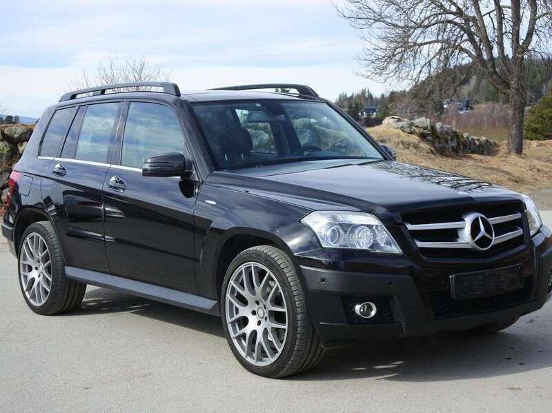 Schwarz Gebraucht 2009 Mercedes GLK220 SUV | 11.950 € (Fairer Preis) - Bild 1/4