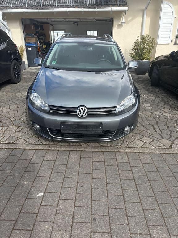 Gebraucht VW Golf VI Highline 140 PS (102 kW) 2011 Grau Kleinwagen