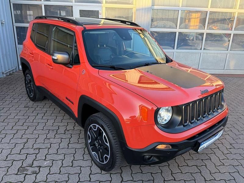 Gebraucht Jeep Renegade Trailhawk 170 PS (125 kW) 2017 Orange SUV