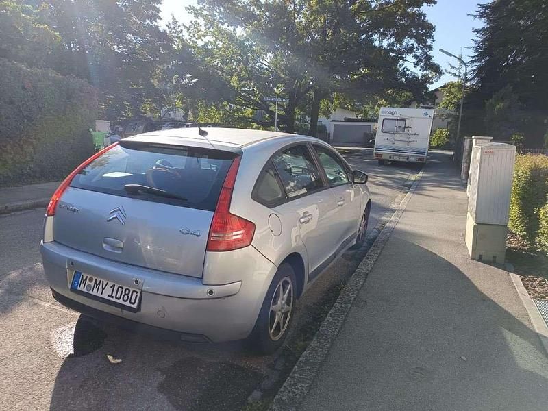 Gebraucht Citroën C4 120 PS (88 kW) 2009 Silber Limousine