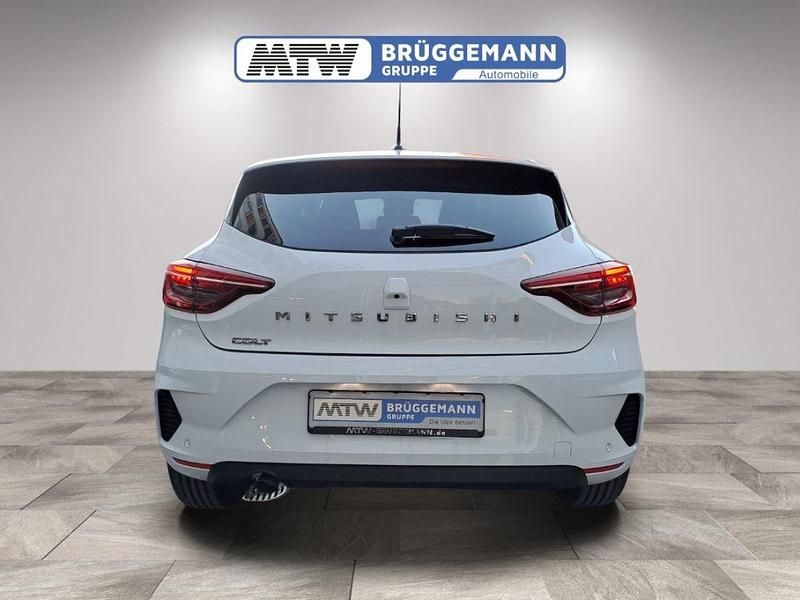 Neu Mitsubishi Colt Plus 91 PS (66 kW) 2025 Weiss Kleinwagen