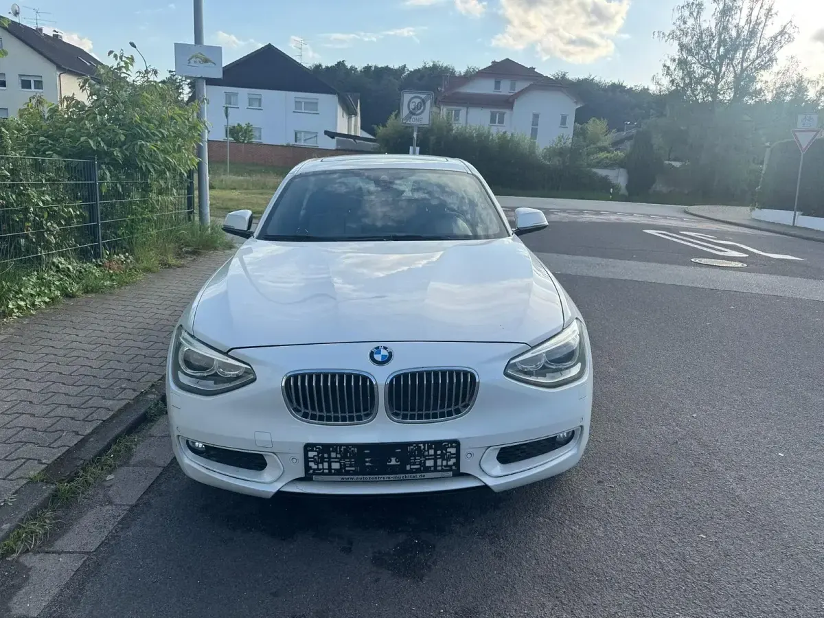 Gebraucht BMW 120 184 PS (135 kW) 2012 Weiß Kleinwagen