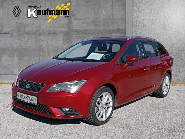 Rot Gebraucht 2013 Seat Leon ST Style Kombi | 9.890 € (Etwas zu teuer) - Bild 1/4