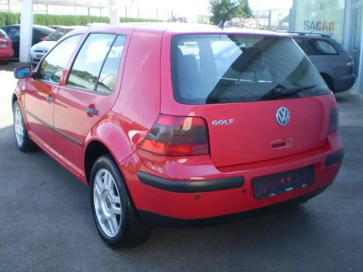 Gebraucht VW Golf IV Edition 101 PS (74 kW) 2001 Rot Limousine