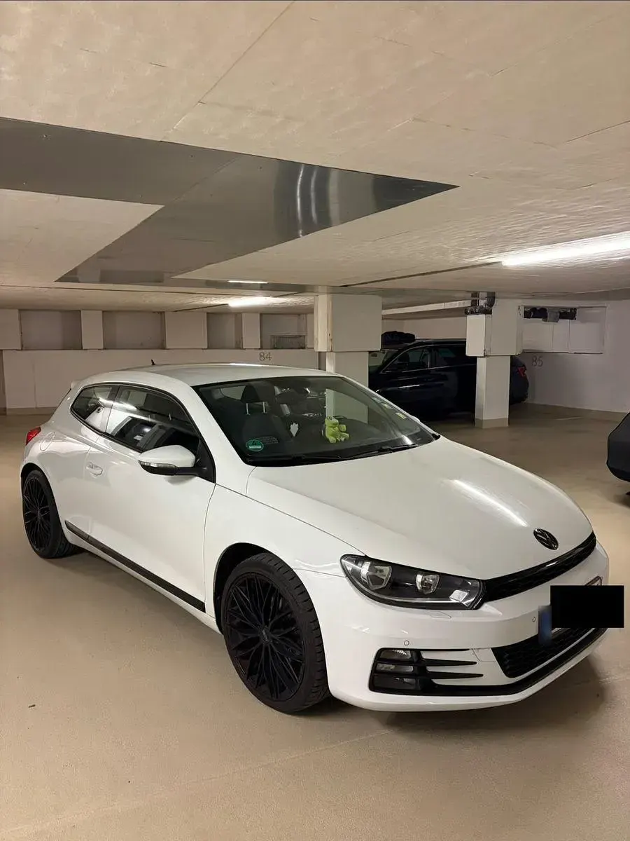 Gebraucht VW Scirocco 125 PS (91 kW) 2014 Weiß Coupé