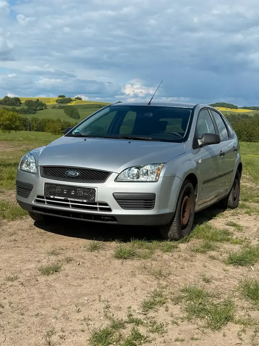 Gebraucht Ford Focus 145 PS (106 kW) 2006 Silber Limousine