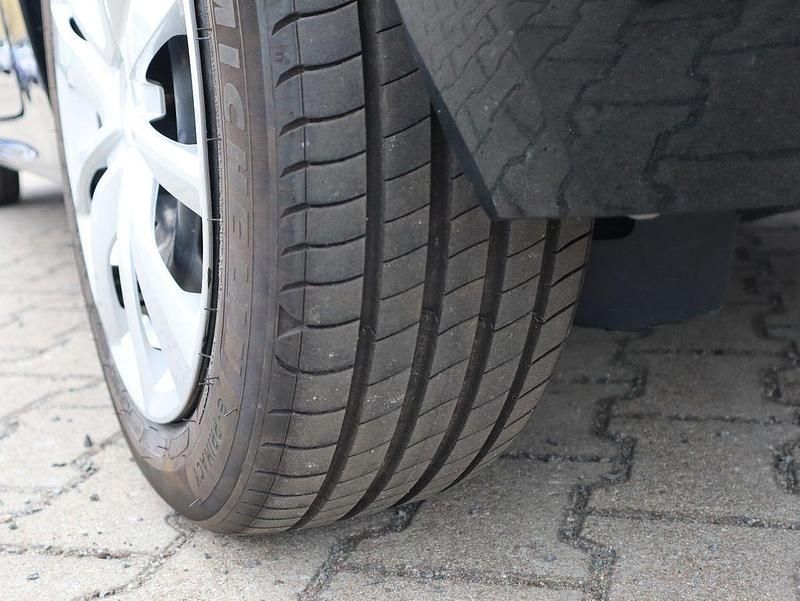 Gebraucht Opel Corsa-e Edition 100 kW (136 PS) 2022 Schwarz Kleinwagen