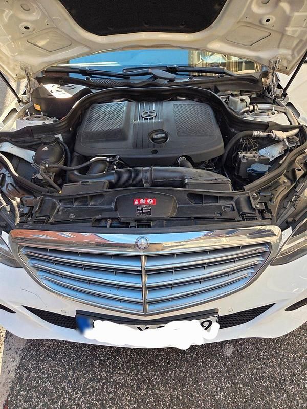 Gebraucht Mercedes E220 Edition 170 PS (125 kW) 2014 Weiß Kombi