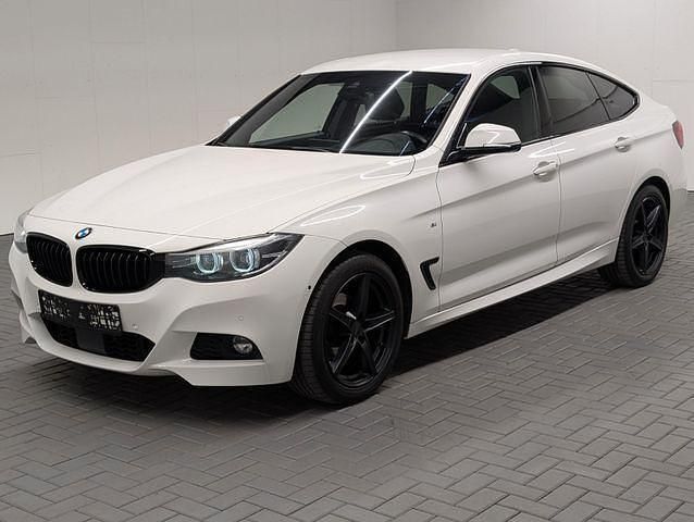 Weiß (alpinweiss) Gebraucht 2019 BMW 320 Gran Turismo M Sport Limousine | 22.980 € (Fairer Preis) - Bild 1/4