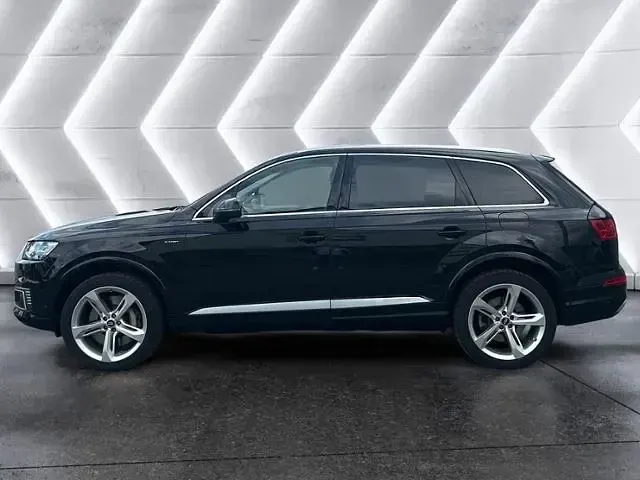 Gebraucht Audi Q7 Design 258 PS (189 kW) 2018 Orcaschwarz metallic SUV