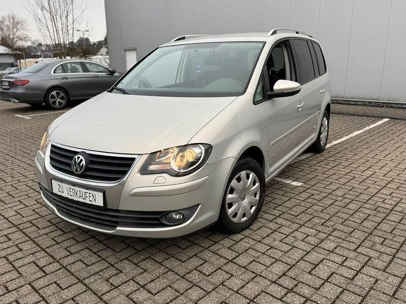 Gebraucht VW Touran Freestyle 140 PS (102 kW) 2010 Gold Van / Kleinbus