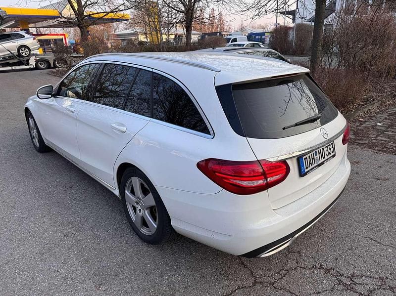 Gebraucht Mercedes C200 Avantgarde 136 PS (100 kW) 2015 Weiß Kombi