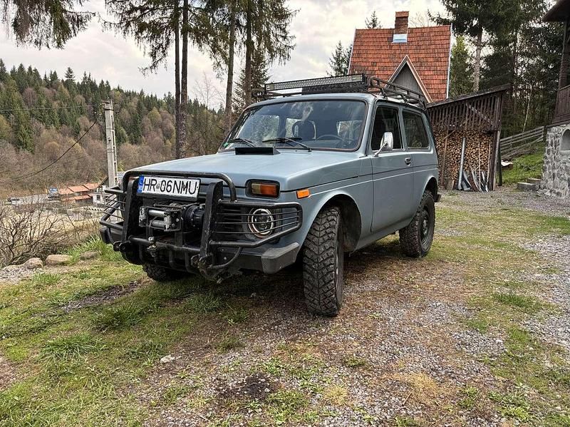 Gebraucht Lada niva 64 PS (47 kW) 2004 Blau SUV