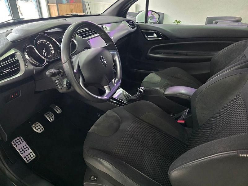 Gebraucht Citroën DS3 So Paris 110 PS (80 kW) 2015 Grau Kleinwagen