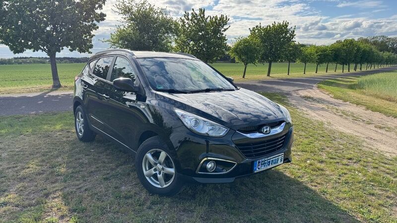 Schwarz Gebraucht 2013 Hyundai ix35 Edition SUV | 7.400 € (Fairer Preis) - Bild 1/4