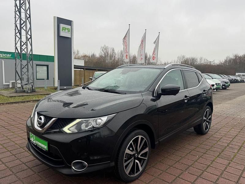 Schwarz Gebraucht 2017 Nissan Qashqai Tekna SUV | 11.500 € (Guter Preis) - Bild 1/4
