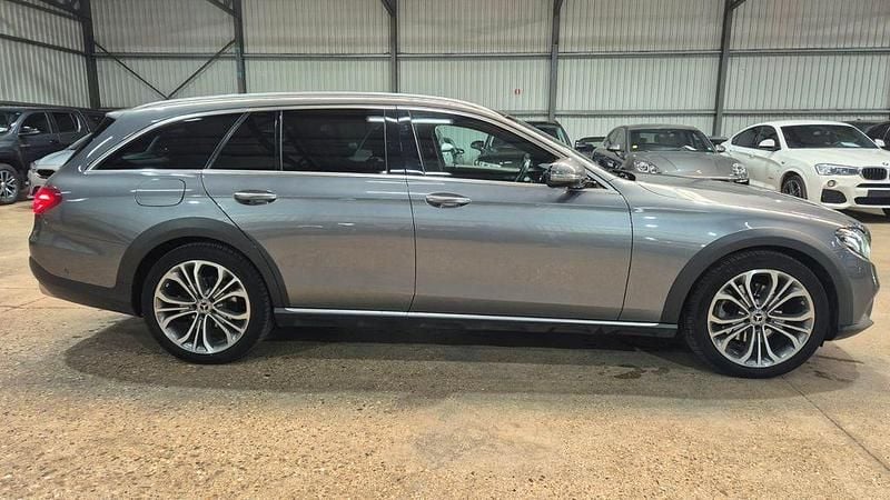 Gebraucht Mercedes E220 All-Terrain 194 PS (142 kW) 2017 Grau Kombi