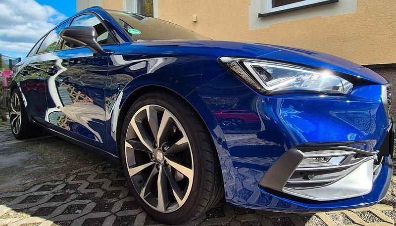 Blau Gebraucht 2021 Seat Leon FR Kombi | 18.500 € (Guter Preis) - Bild 1/4