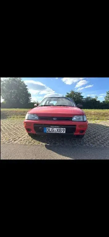 Gebraucht Daihatsu Charade 90 PS (66 kW) 1995 Rot Limousine