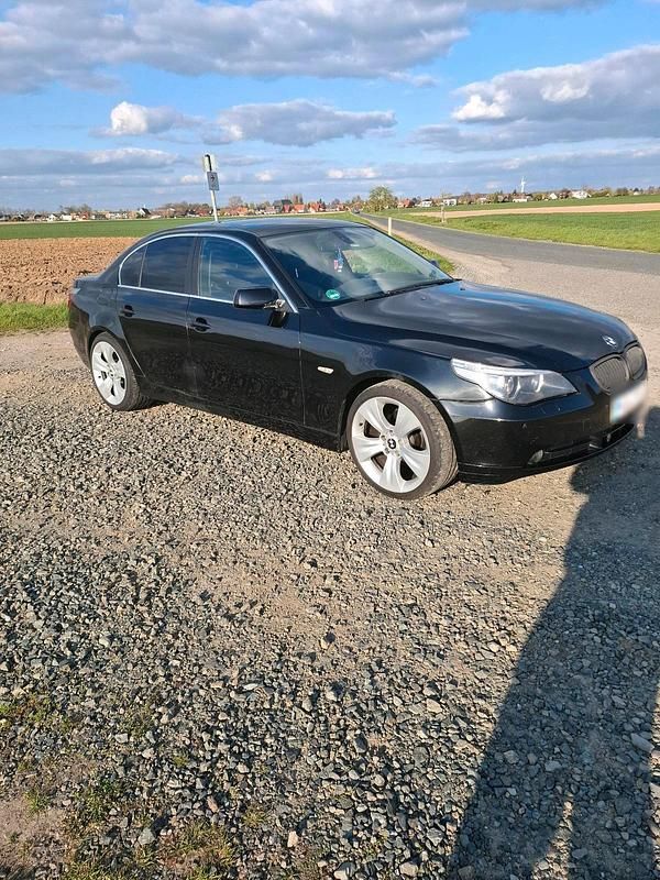 Second-hand BMW 520 170 CP (125 kW) 2003 Negru Berlinǎ