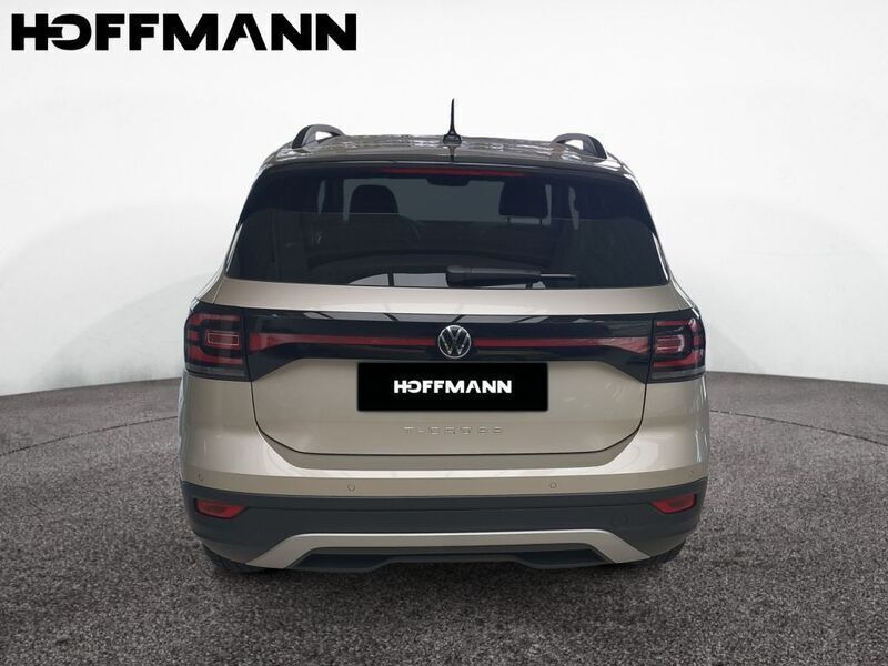Gebraucht VW T-Cross Move 110 PS (80 kW) 2023 Ivory silver metallic SUV