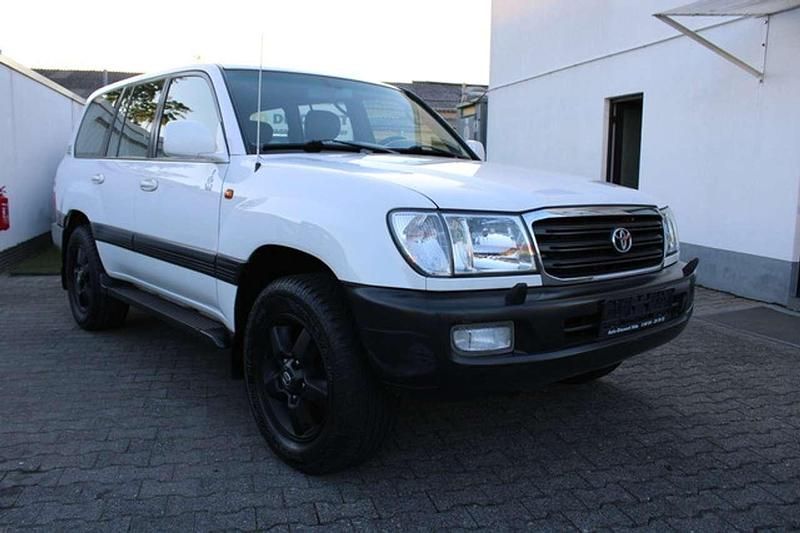 Weiß Gebraucht 2005 Toyota Land Cruiser Executive SUV | 39.999 € - Bild 1/4