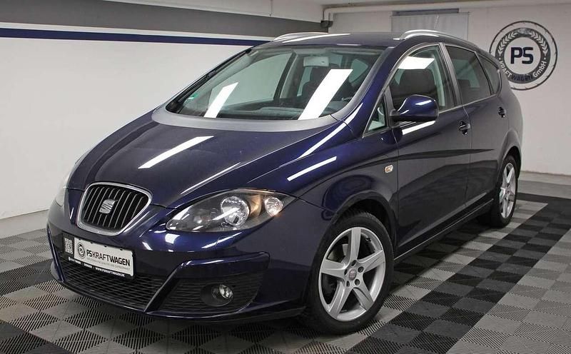 Blau Gebraucht 2012 Seat Altea XL Van / Kleinbus | 6.940 € (Fairer Preis) - Bild 1/3