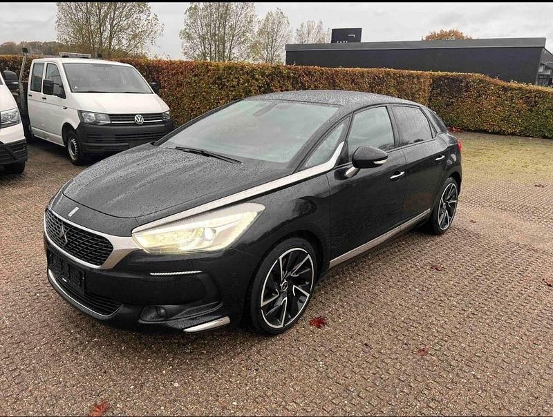 Schwarz Gebraucht 2016 Citroën DS5 Style Kleinwagen | 10.950 € (Fairer Preis) - Bild 1/4