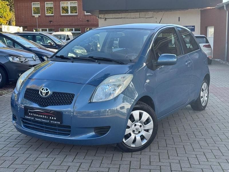 Blau Gebraucht 2007 Toyota Yaris Sol Kleinwagen | 3.700 € (Etwas zu teuer) - Bild 1/4